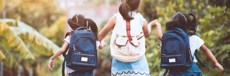Port St. Lucie FL Chiropractor Discusses Proper Child Backpacks